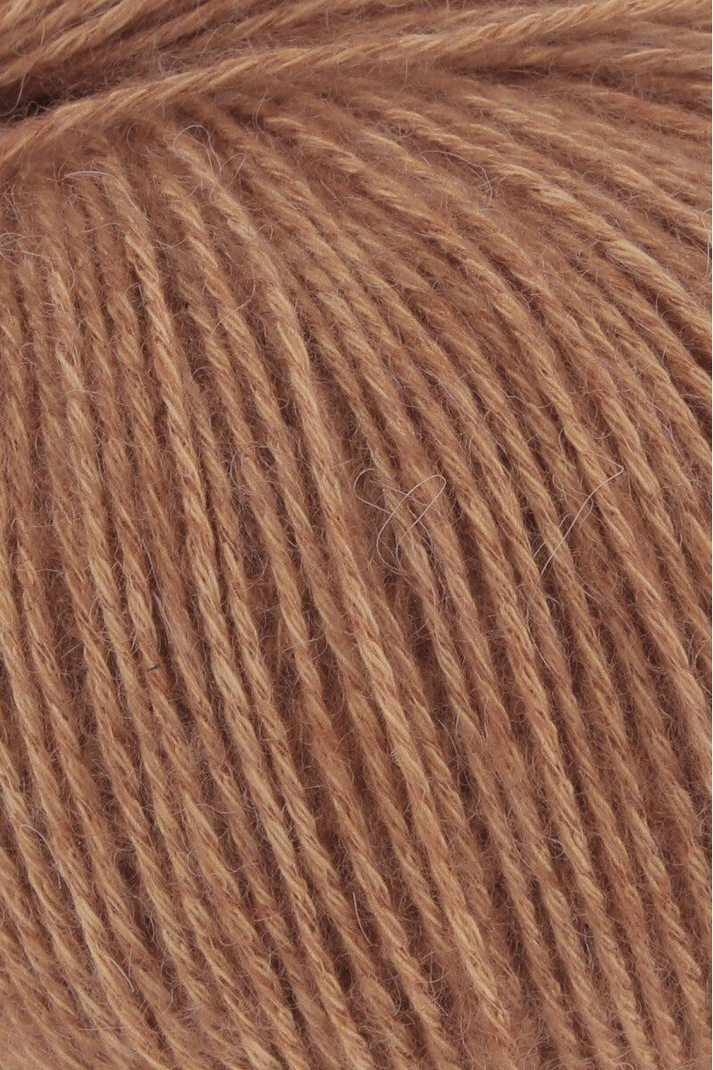 Lang Yarns Regina – 50g / 175m – Nougat (0015) – detail