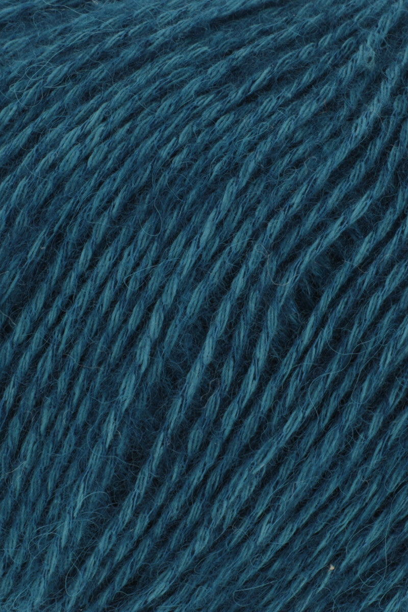 Lang Yarns Regina – 50g / 175m – Dark Petrol (0188) – detail