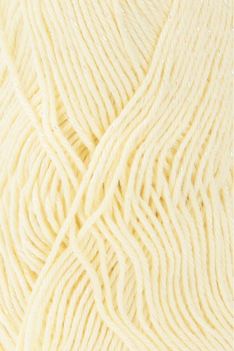 Lang Yarns Quattro Lamé – 50g / 120m – Light Yellow (0012) – detail