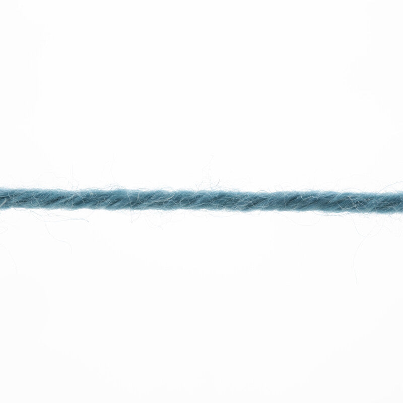 Lang Yarns Poseidon yarn, Atlantic, colour 0074, detail photograph