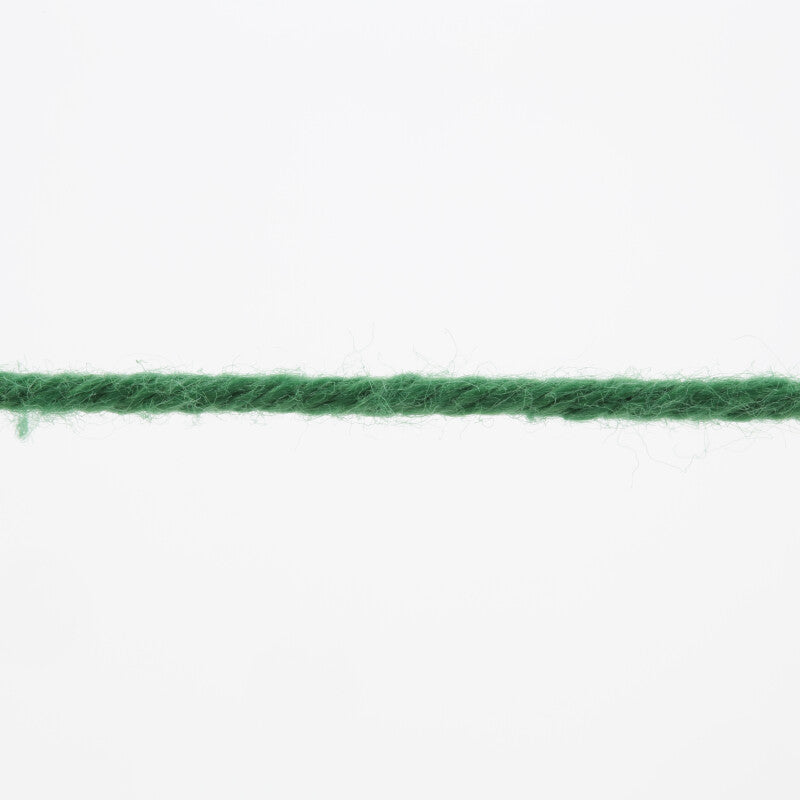 Lang Yarns Oceania – 50g / 140m – Grassgreen (0117) – yarn texture