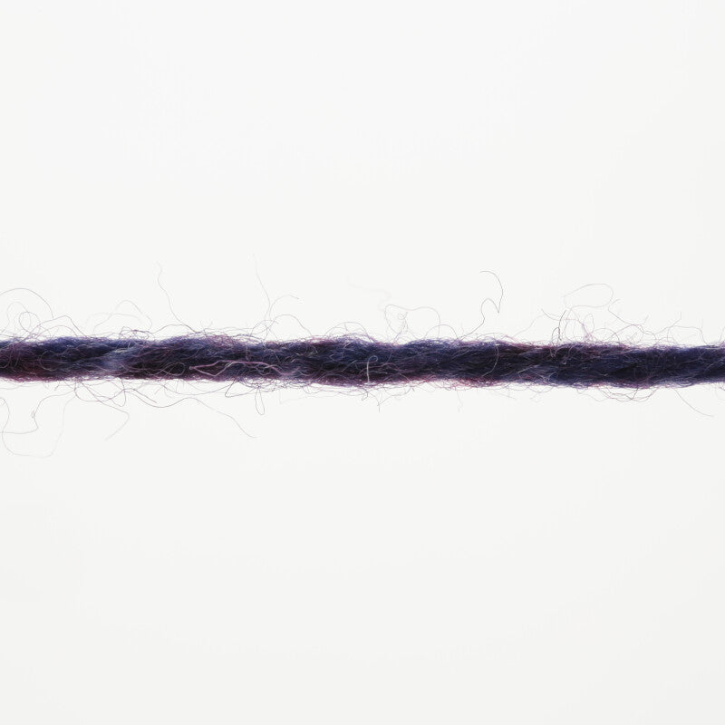 Lang Yarns Move 6-ply – 100g / 270m – Wine/Cognac/Blue (0001) – yarn texture