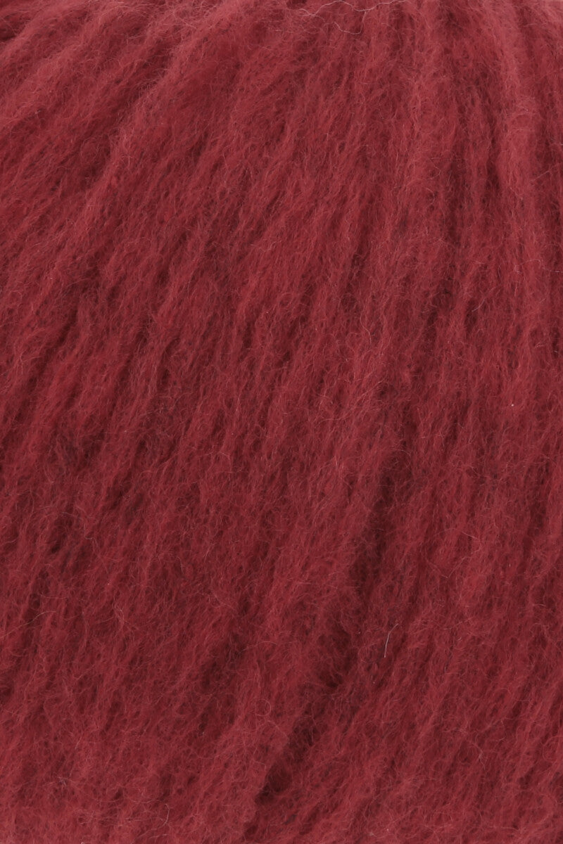 Lang Yarns Promise – 100g / 260m – Ruby (0060) – detail