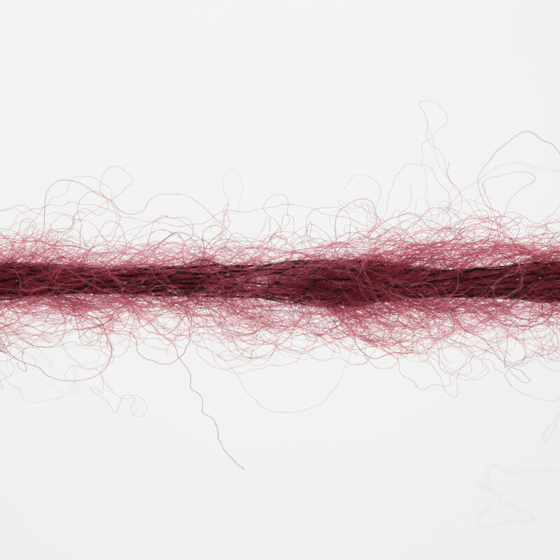 Lang Yarns Promise – 100g / 260m – Wine (0062) – yarn texture