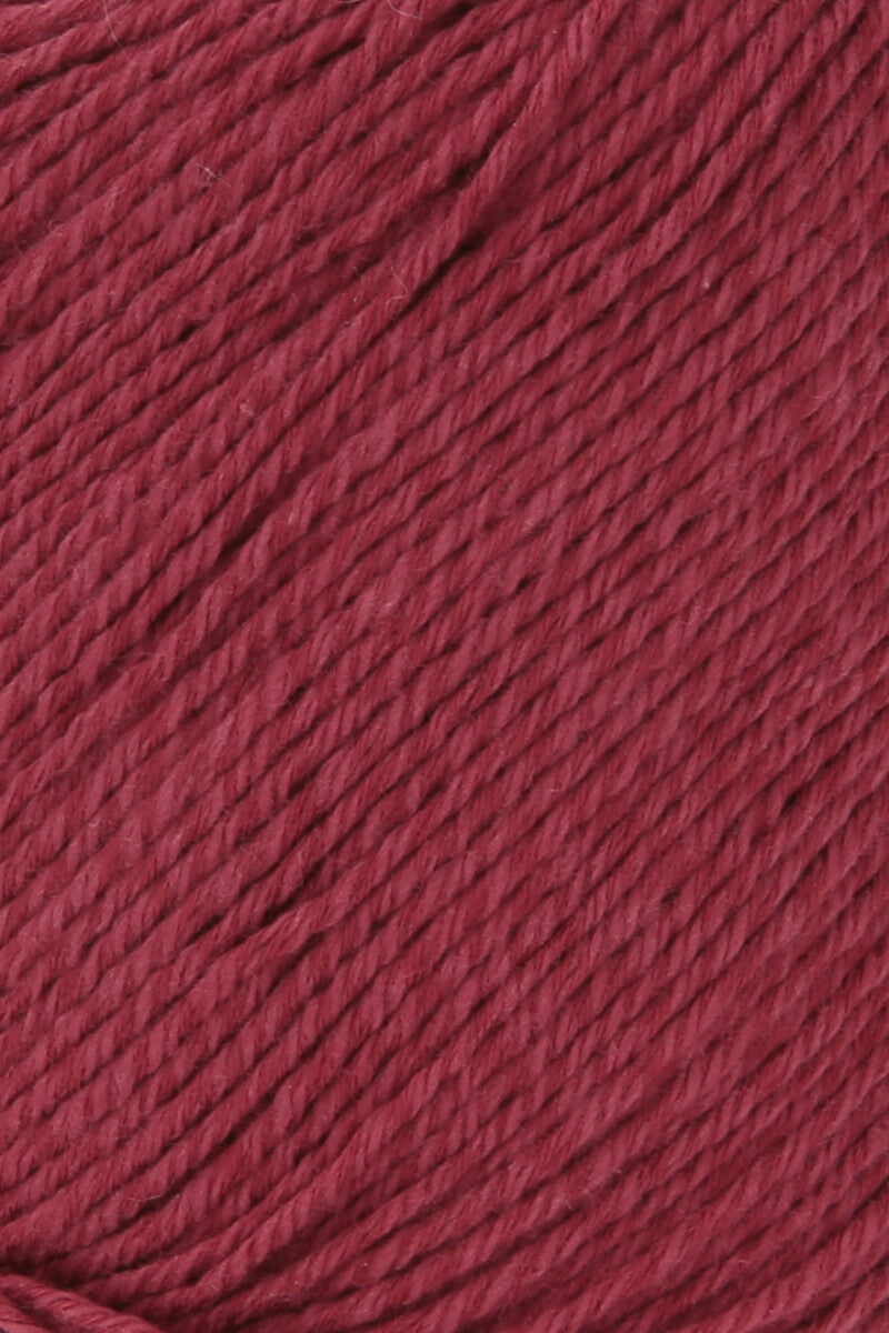 Lang Yarns Sweet – 50g / 135m – Berry (0066) – detail