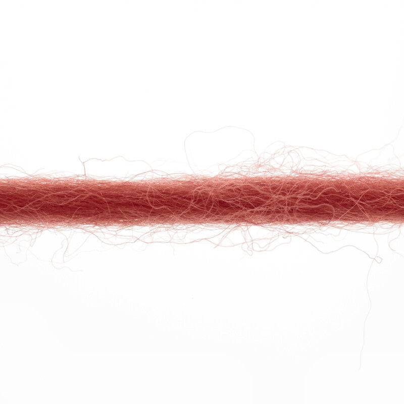 Lang Yarns Naturalis – 50g / 90m – Red (0060) – yarn texture