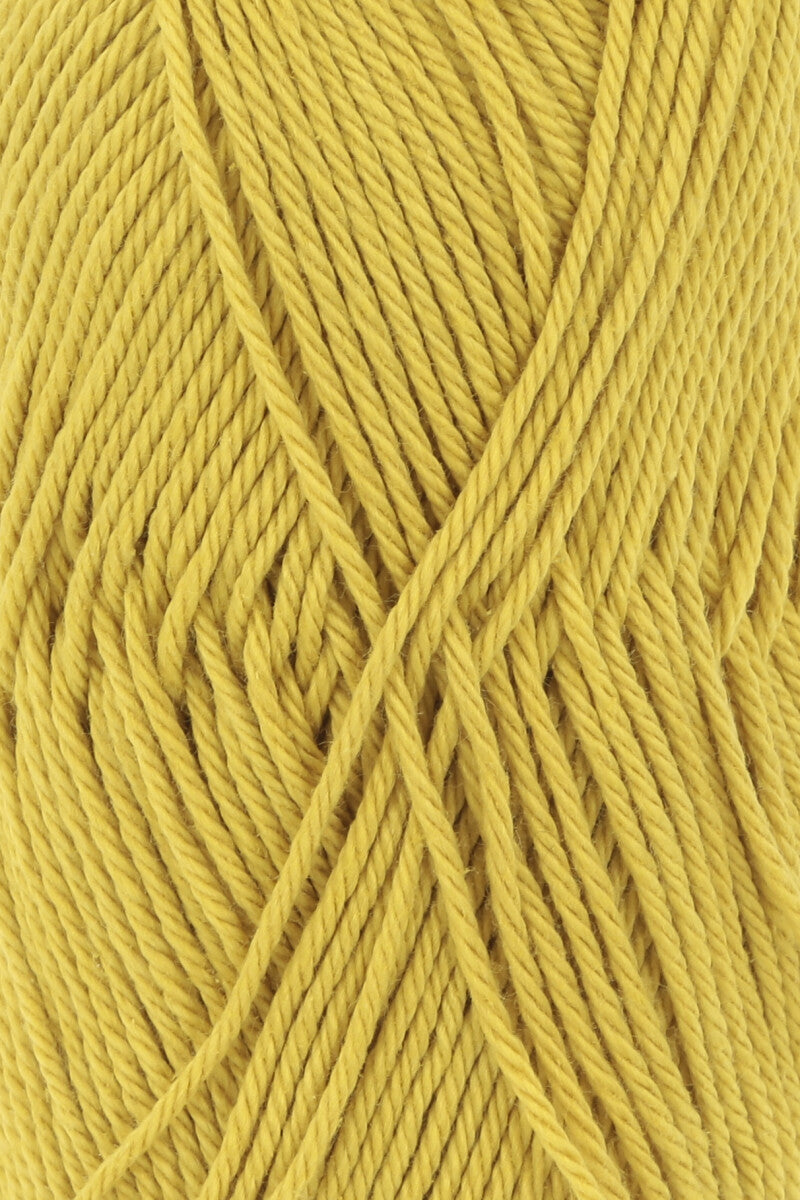 Lang Yarns Quattro – 50g / 120m – Mustard (0111) – detail