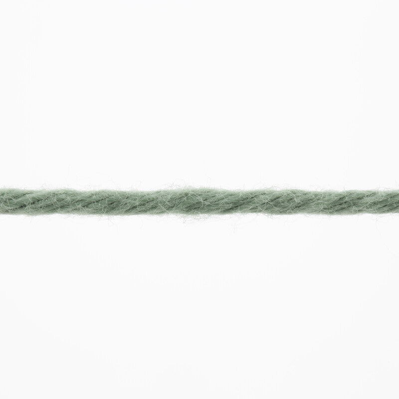 Lang Yarns Handarbeitsgarn – 50g / 84m – Dusty Sage (0692) – yarn texture