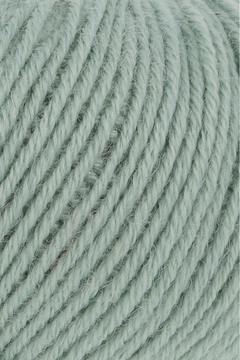 Lang Yarns Atlantis – 50g / 135m – Sage (0092) – detail