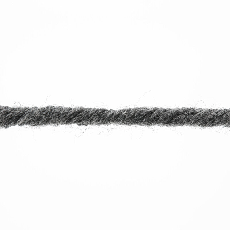 Lang Yarns Merino 70 – 50g / 70m – Dark Grey Mélange (0005) – yarn texture