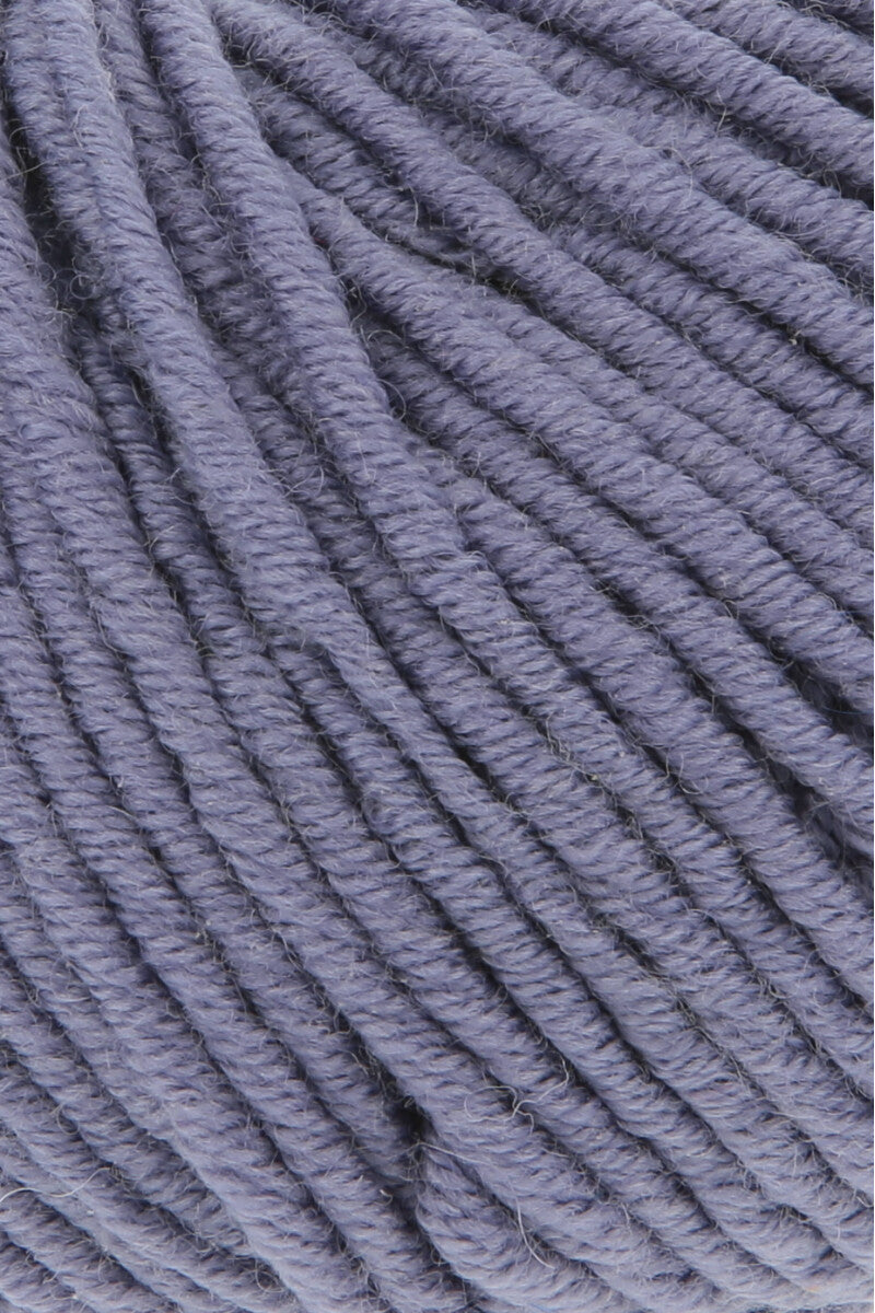 Lang Yarns Merino 70 – 50g / 70m – Periwinkle (0047) – detail