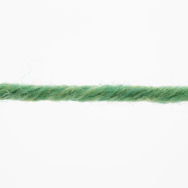 Lang Yarns Merino 70 – 50g / 70m – Green Mélange (0317) – yarn texture