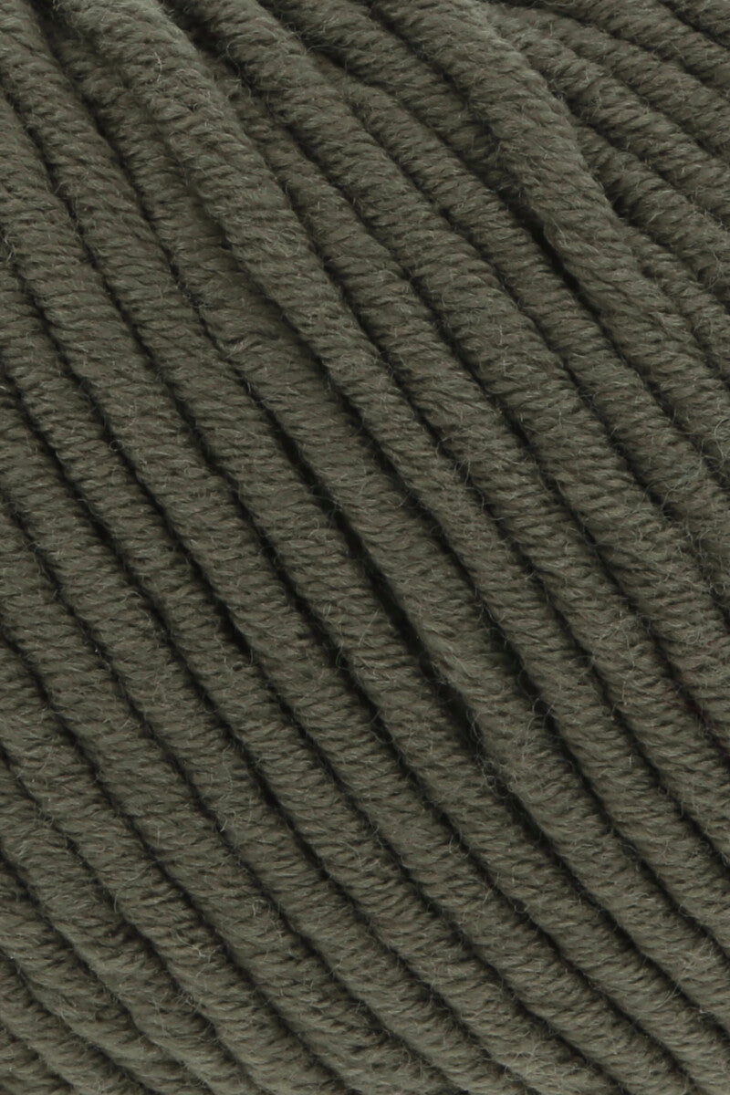 Lang Yarns Merino 50 – 100g / 90m – Olive (0098) – detail