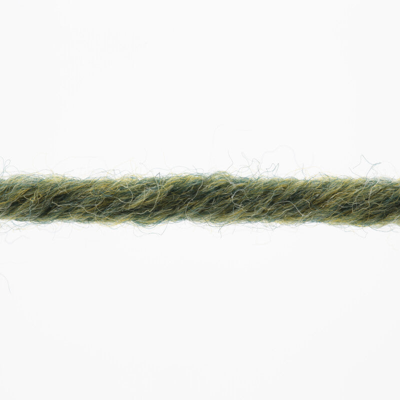 Lang Yarns Merino 50 – 100g / 90m – Dark Olive Mélange (0398) – yarn texture