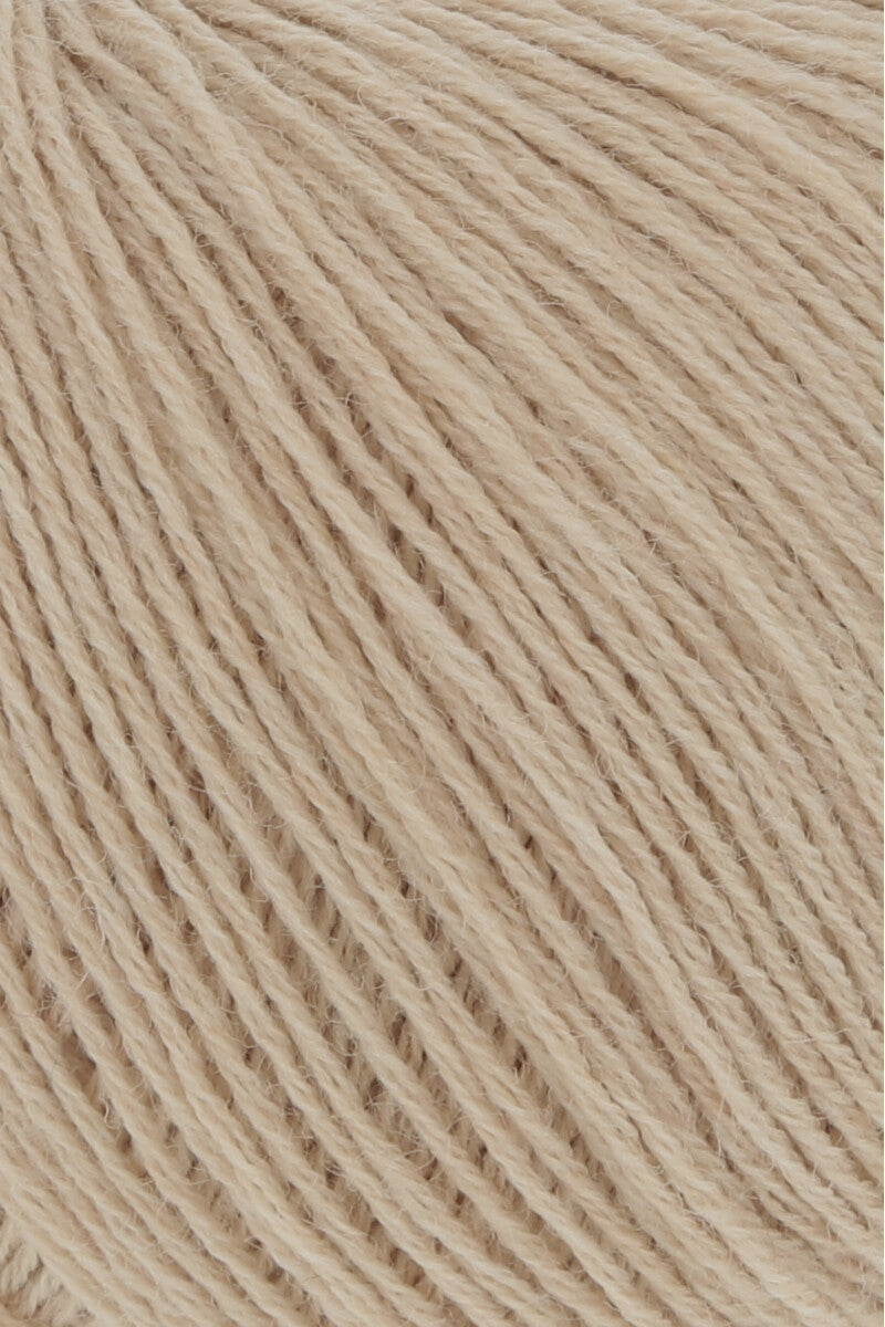 Lang Yarns Merino 400 Lace – 25g / 200m – Beige Mélange (0326) – detail