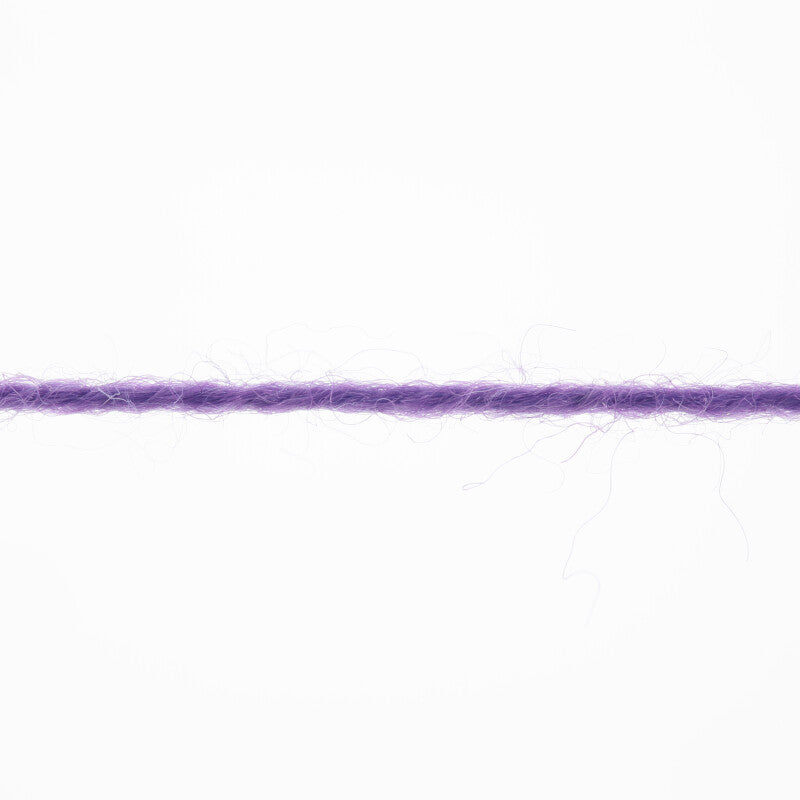 Lang Yarns Jawoll Yarn, 190m / 50g – Lilac (0380), yarn strand