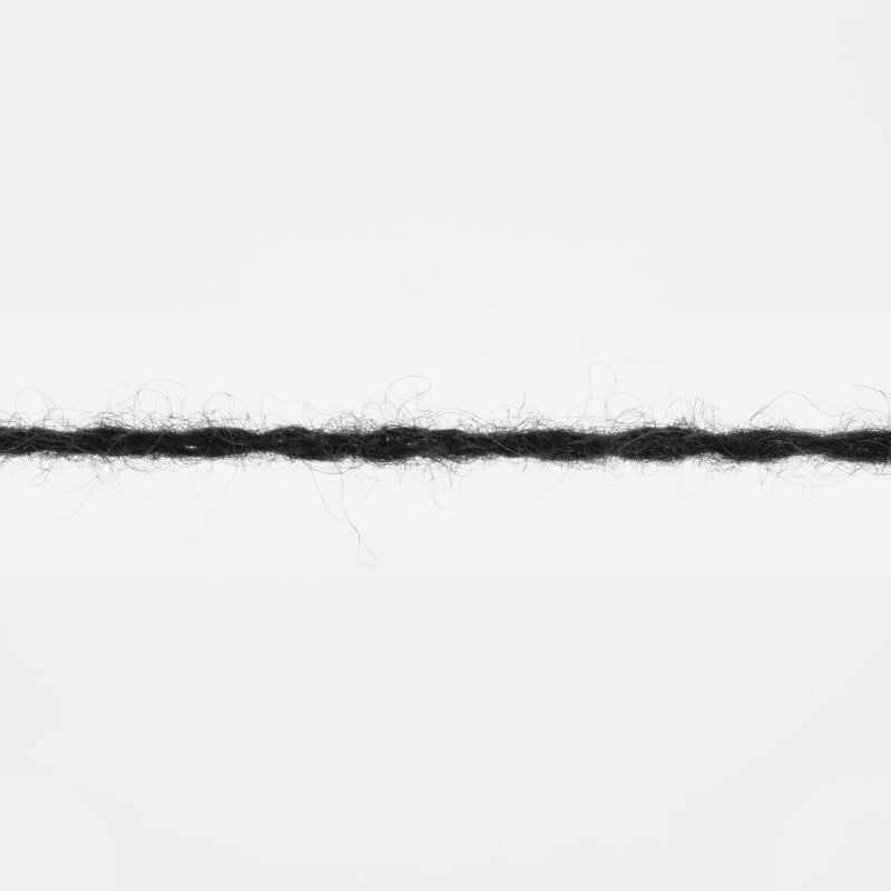 Lang Yarns Cashmere Lace – 25g / 165m – Black (0004) – yarn texture