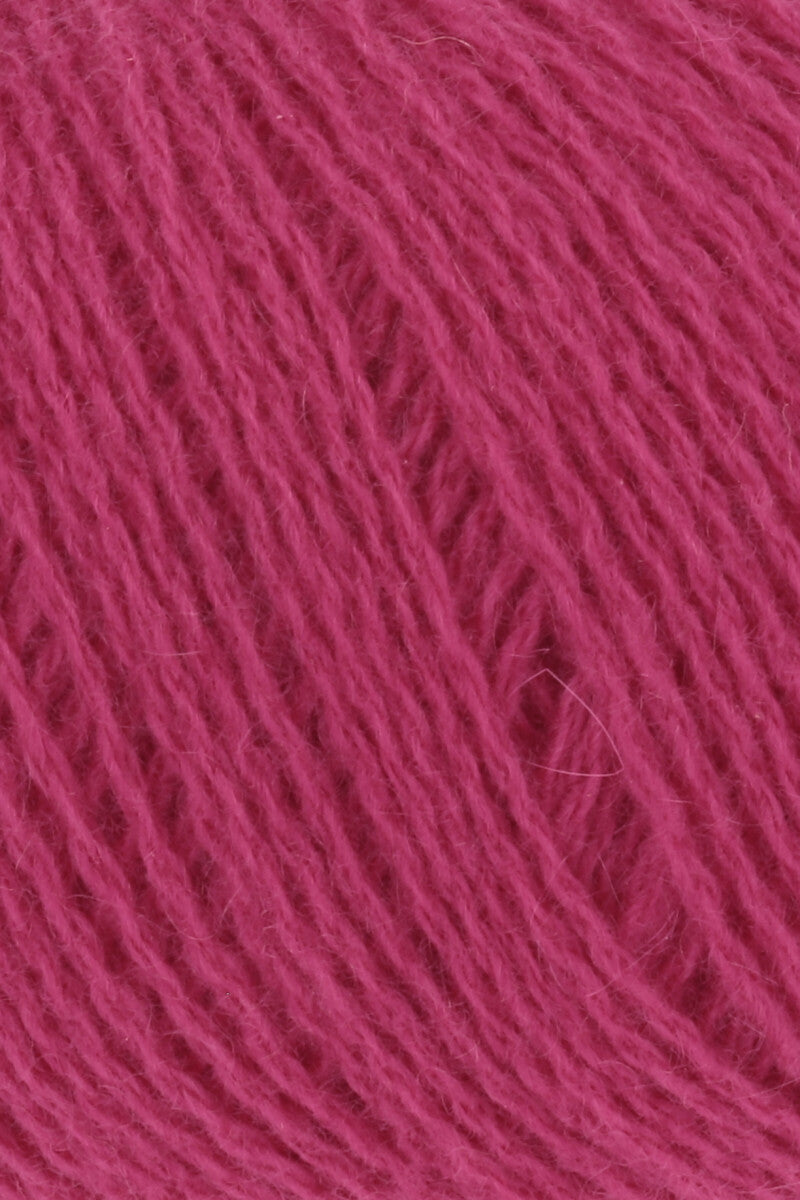 Lang Yarns Cashmere Lace – 25g / 165m – Pink (0065) – detail