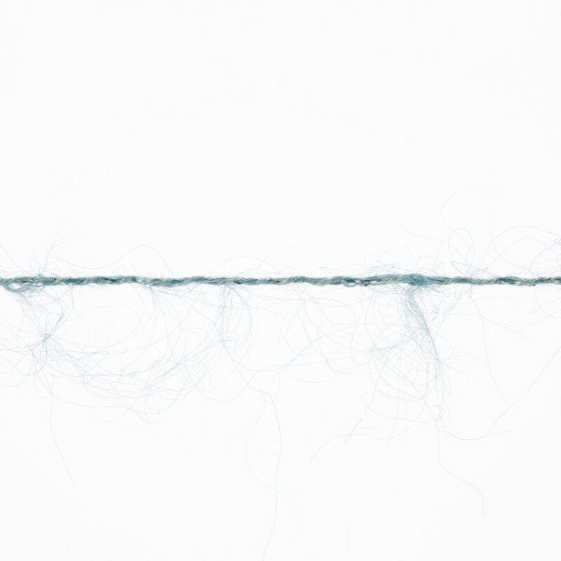 Lang Yarns Lace Lamé – 25g / 310m – Atlantic (0074) – yarn texture