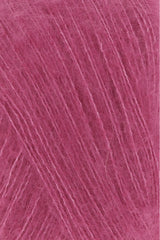 Lang Yarns Cashmere Dreams Yarn, 290m / 25g – Fuchsia (0065), yarn texture