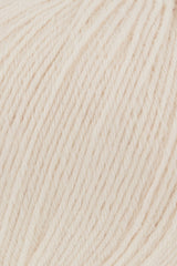 Lang Yarns Alpaca Soxx 6-ply Yarn, 390m / 150g – Cream (0002), yarn texture