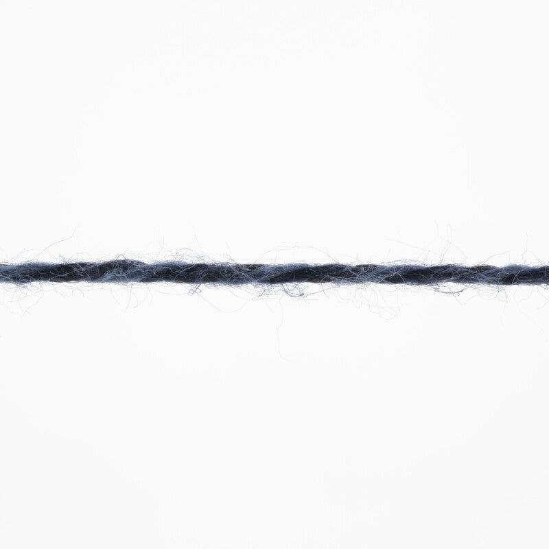 Lang Yarns Pride – 100g / 280m – Blueberry (0035) – yarn texture