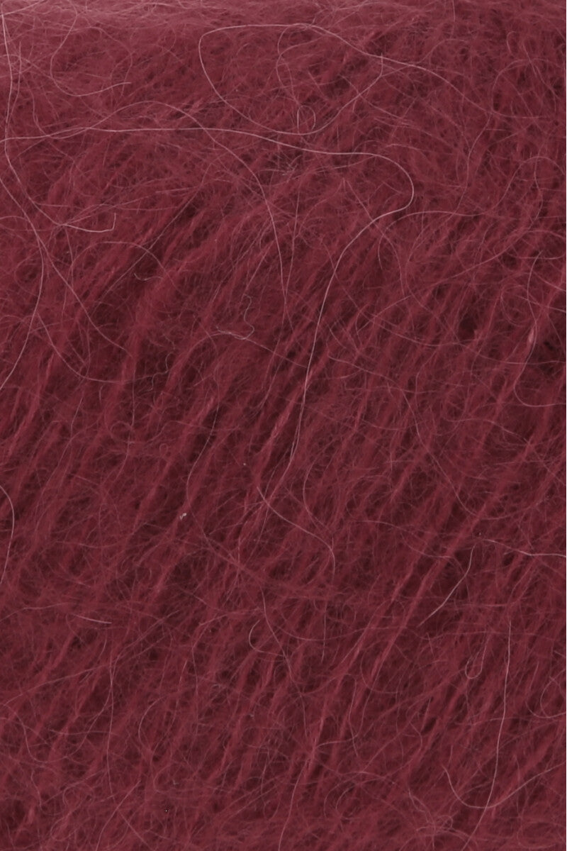 Lang Yarns Zen – 25g / 200m – Burgundy (0062) – detail