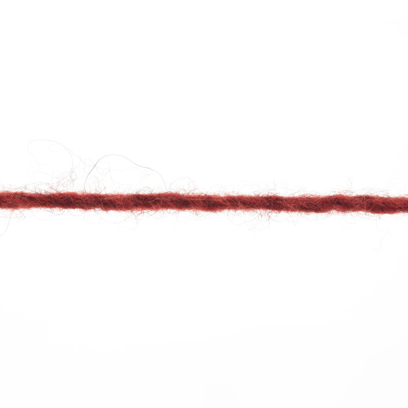Lang Yarns Yak – 50g / 120m – Dark Red Mélange (0061) – yarn texture