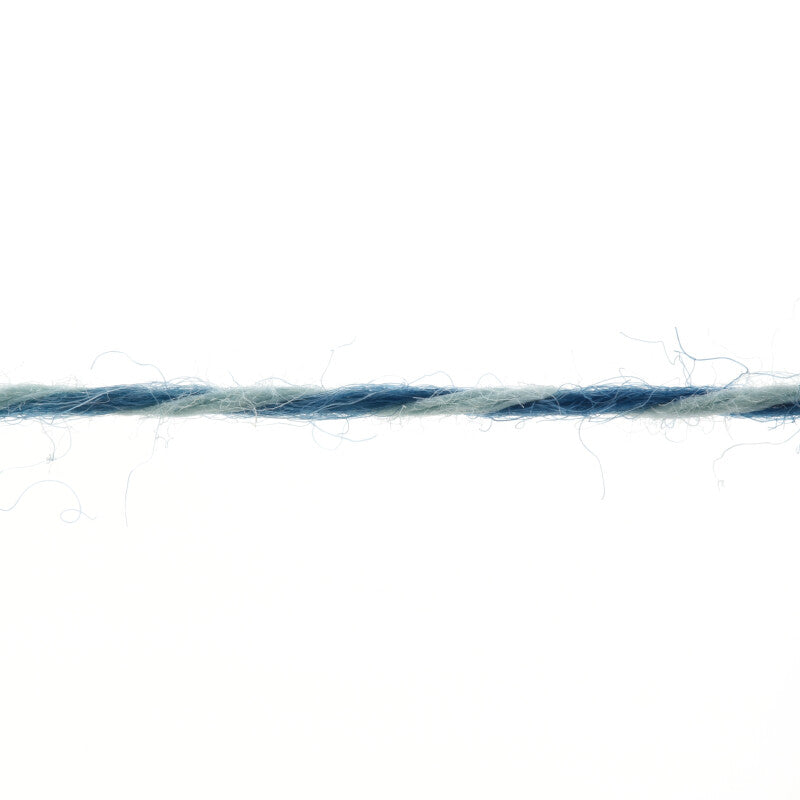Lang Yarns Footprints – 100g / 400m – Blue/Beige/Jeans (0019) – yarn texture