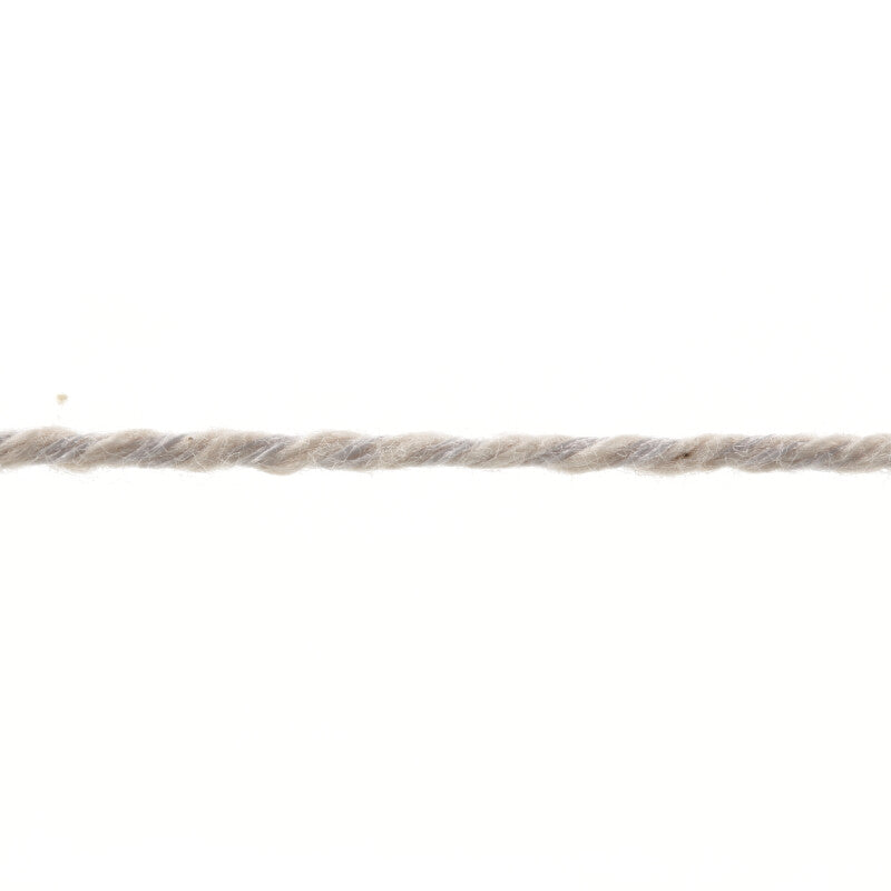 Lang Yarns Sweet – 50g / 135m – Beige (0026) – yarn texture