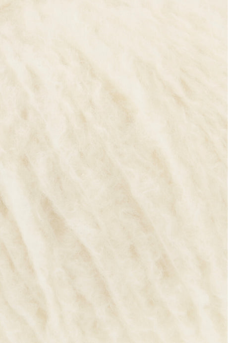 Lang Yarns Piuma – 50g / 175m – White (0001) – detail
