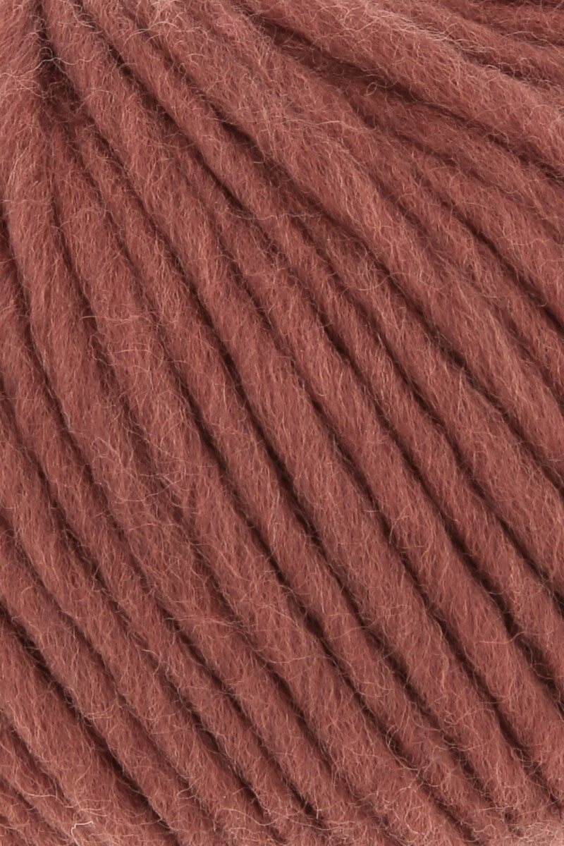 Lang Yarns Naturalis – 50g / 90m – Brick (0087) – detail