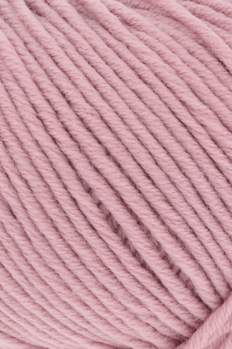 Lang Yarns Merino+ – 50g / 90m – Rosé (0219) – detail