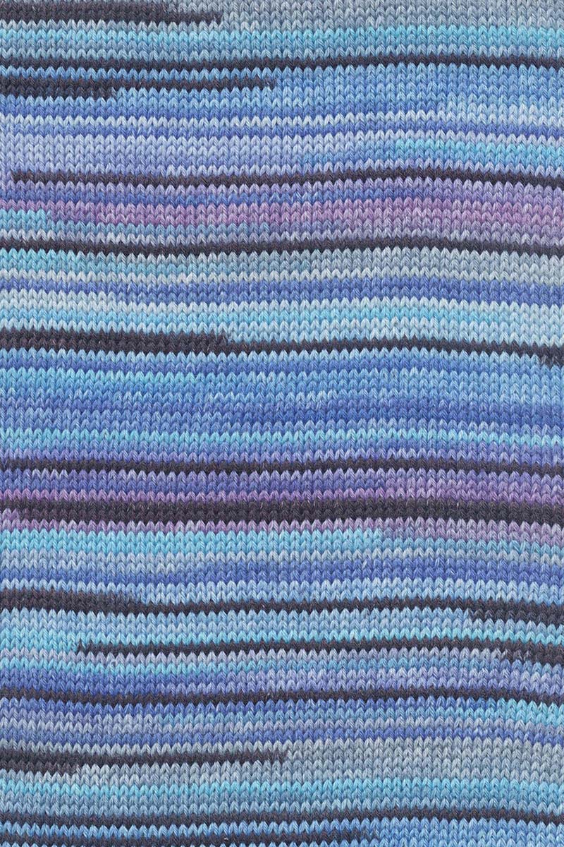 Lang Yarns Merino 200 Bébé Color Yarn, 203m / 50g – Blue (0306), yarn texture