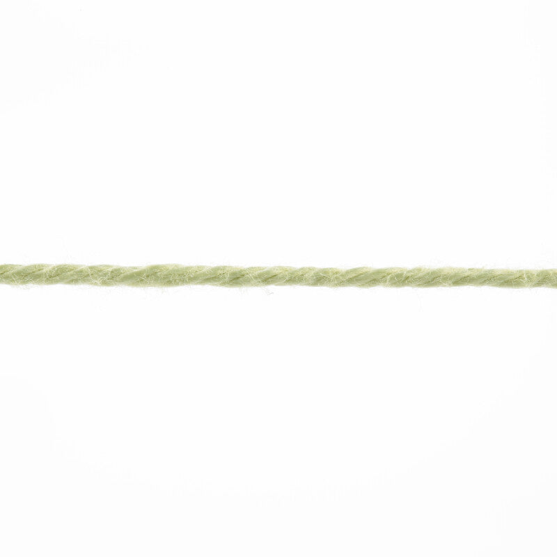 Lang Yarns Quattro – 50g / 120m – Light Green (0016) – yarn texture