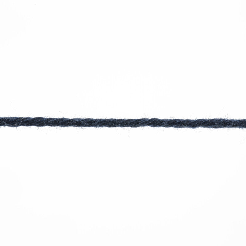 Lang Yarns Quattro – 50g / 120m – Navy (0025) – yarn texture