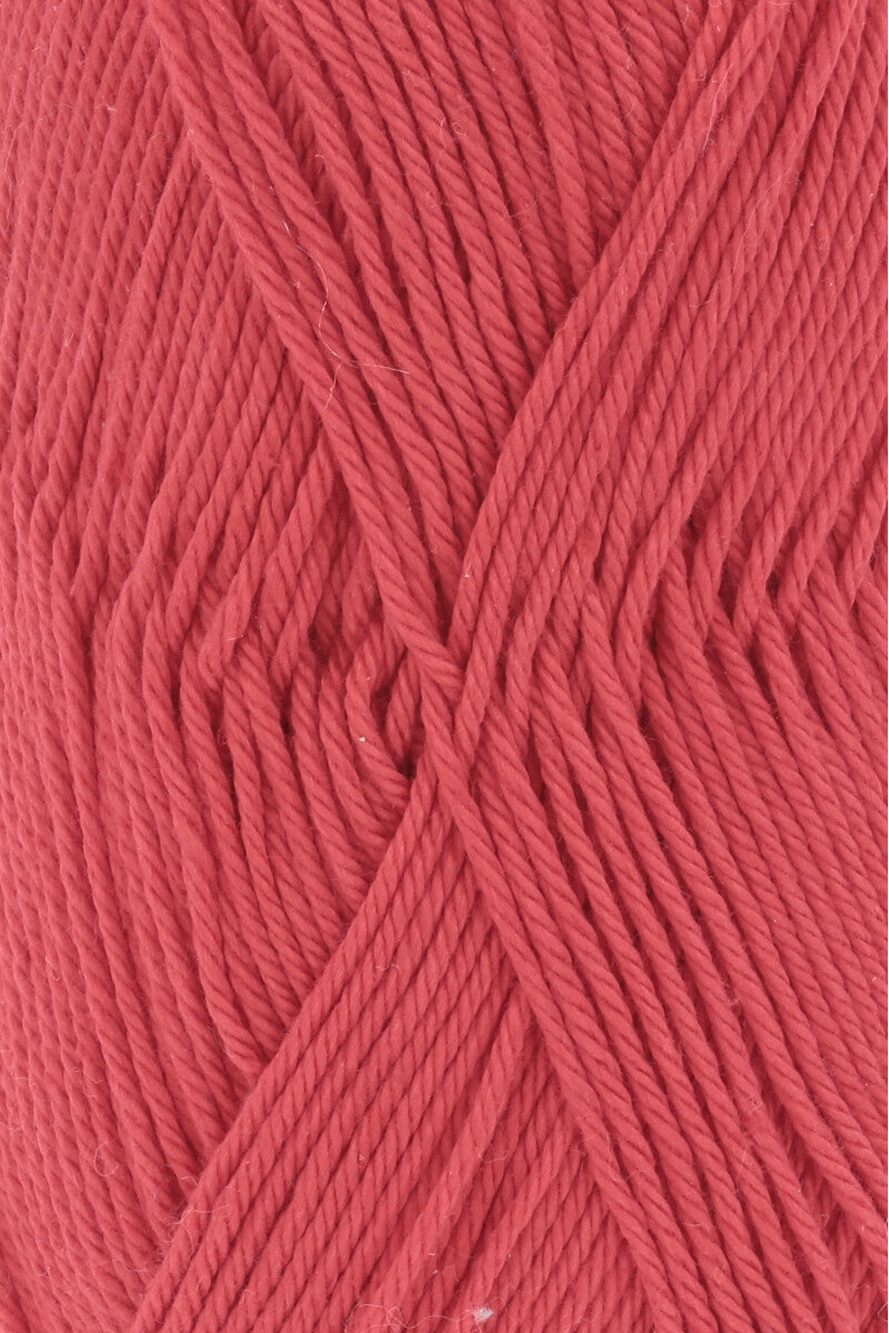 Lang Yarns Quattro – 50g / 120m – Tomato (0061) – detail