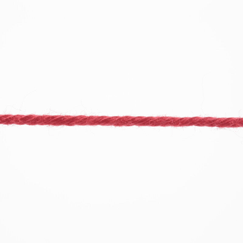 Lang Yarns Quattro – 50g / 120m – Tomato (0061) – yarn texture