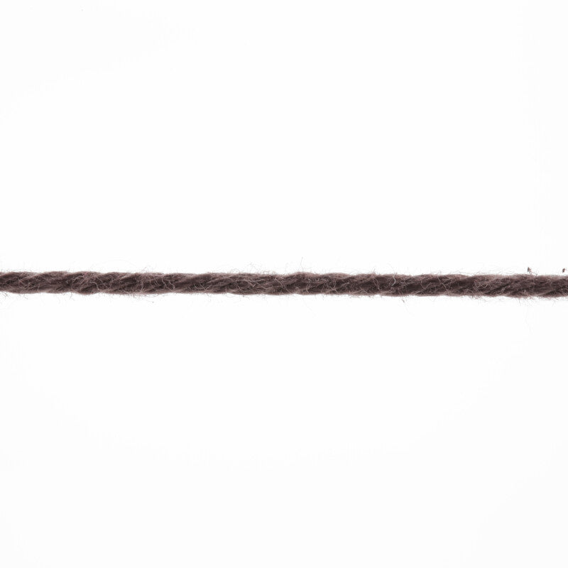 Lang Yarns Quattro – 50g / 120m – Brown (0068) – yarn texture