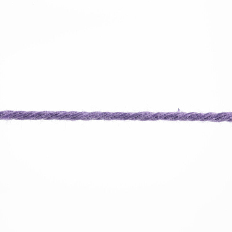 Lang Yarns Quattro – 50g / 120m – Middle Purple (0146) – yarn texture