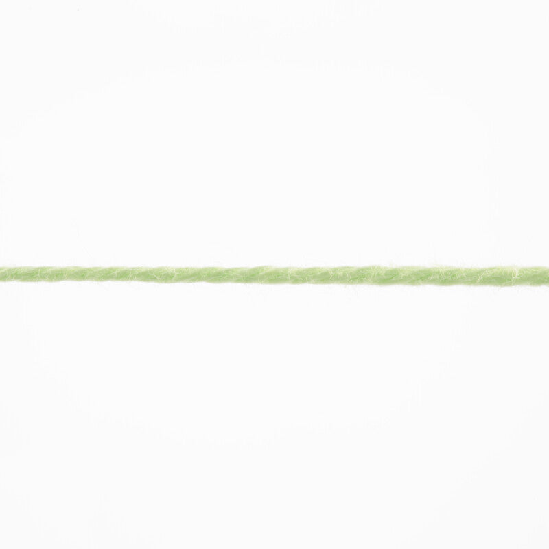 Lang Yarns Schulgarn 10/4 – 100% cotton yarn, 50g/160m – Light Green (0097) – yarn texture