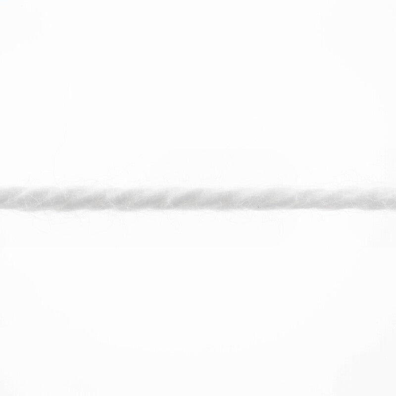 Lang Yarns Tissa – 50g / 80m – White (0001) – yarn texture