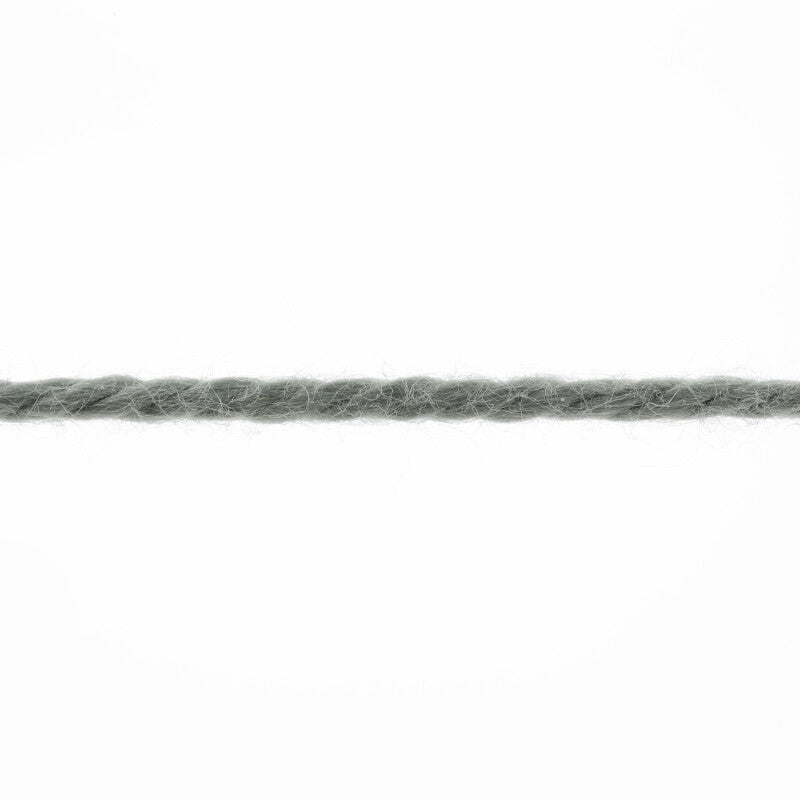 Lang Yarns Tissa – 50g / 80m – Sage (0192) – yarn texture