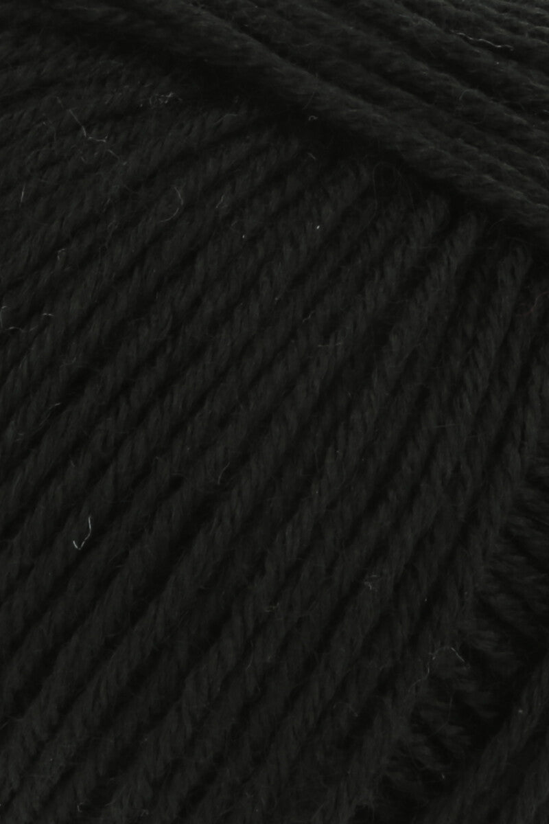 Lang Yarns Atlantis – 50g / 135m – Black (0004) – detail