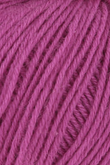 Lang Yarns Atlantis – 50g / 135m – Pink (0085) – detail