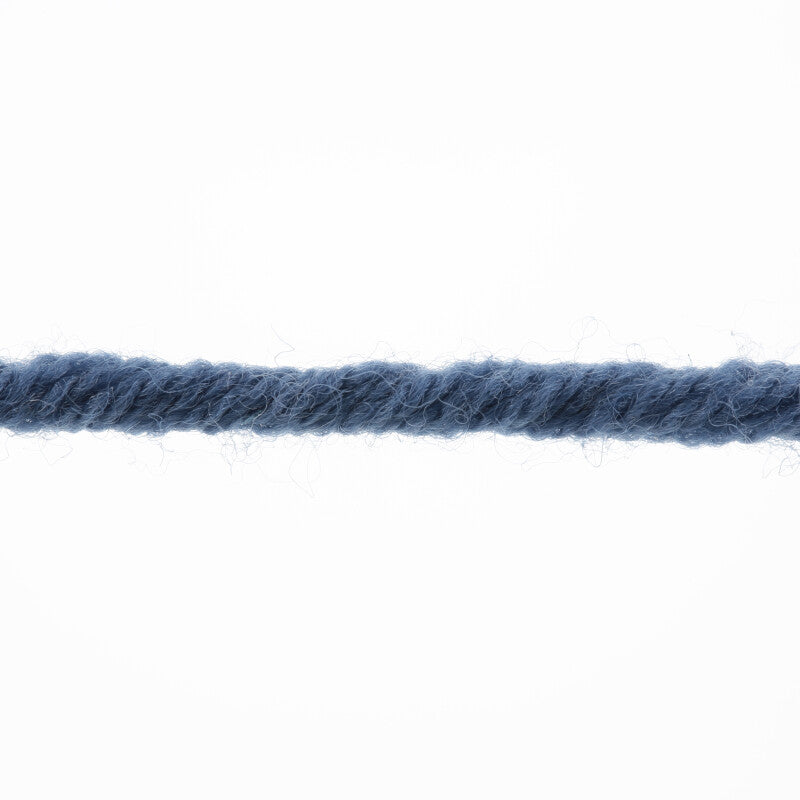 Lang Yarns Merino 70 – 50g / 70m – Jeans (0034) – yarn texture