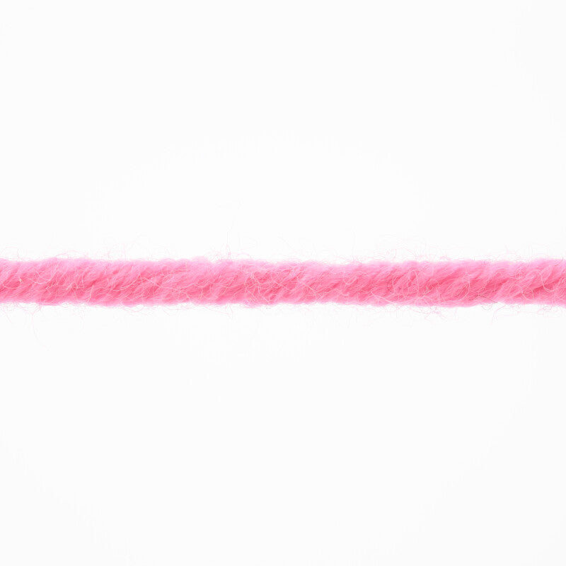 Lang Yarns Merino 70 – 50g / 70m – Pink Neon (0185) – yarn texture