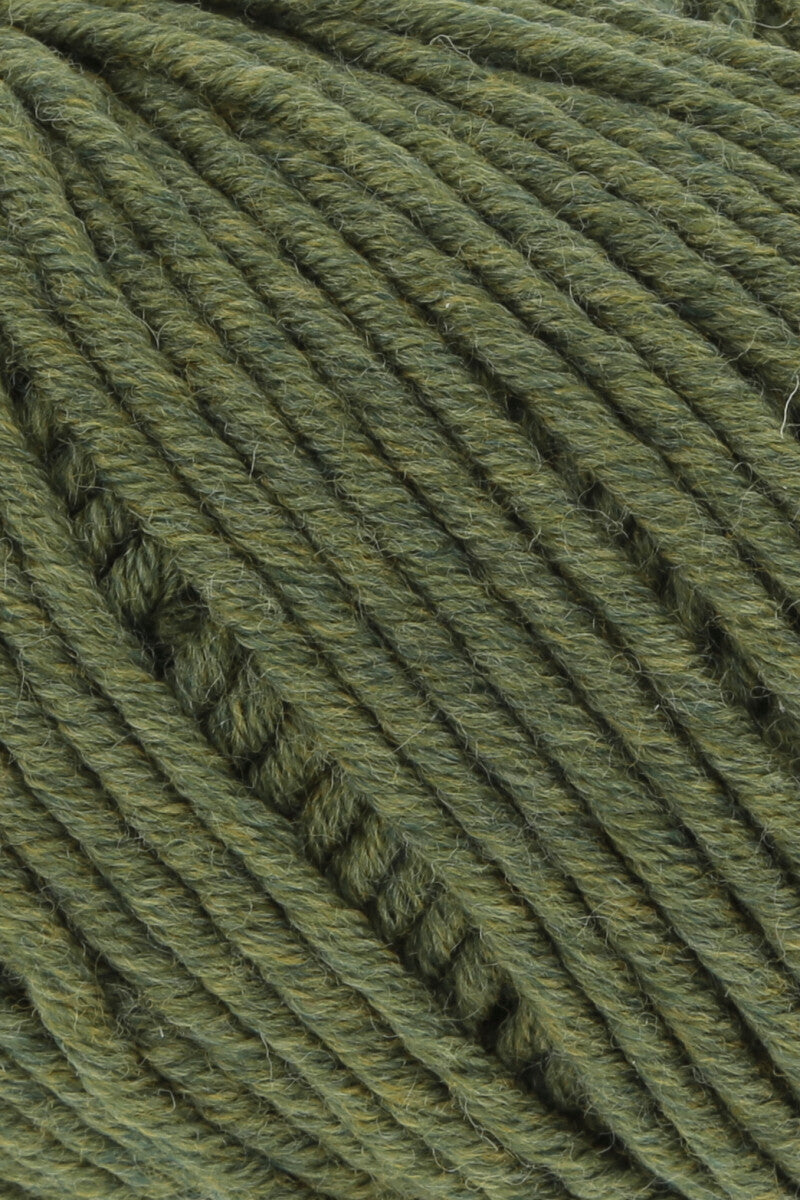 Lang Yarns Merino 70 – 50g / 70m – Dark Olive Mélange (0398) – detail