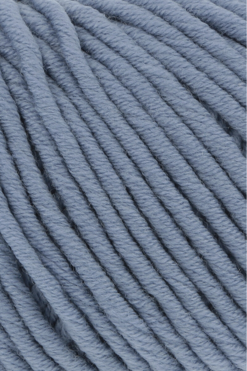 Lang Yarns Merino 50 – 100g / 90m – Light Jeans (0033) – detail