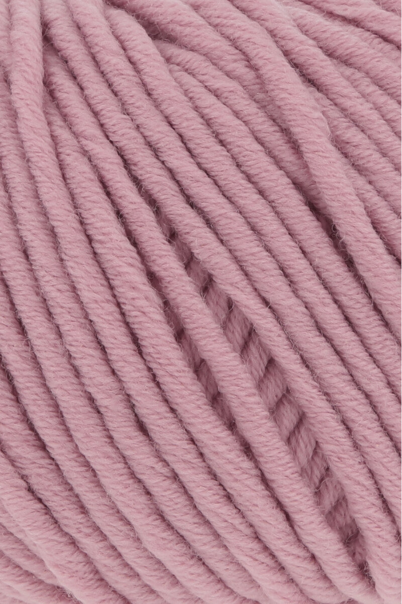 Lang Yarns Merino 50 – 100g / 90m – Rosé (0219) – detail